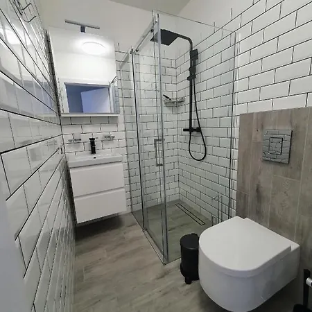 U Portera W Centrum شقة غدينيا